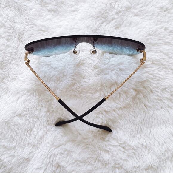 Jasmine Clear Blue Sleek Single-Lens Sunglasses - Picture 6 of 11